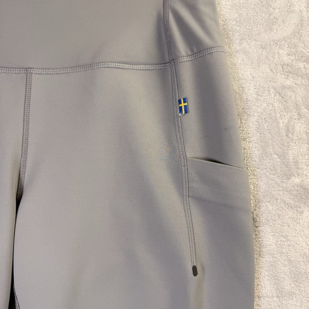 Women's Light Gray Activewear Leggings with Black Knee Panels - Picture 2 of 16